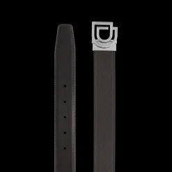 d logo